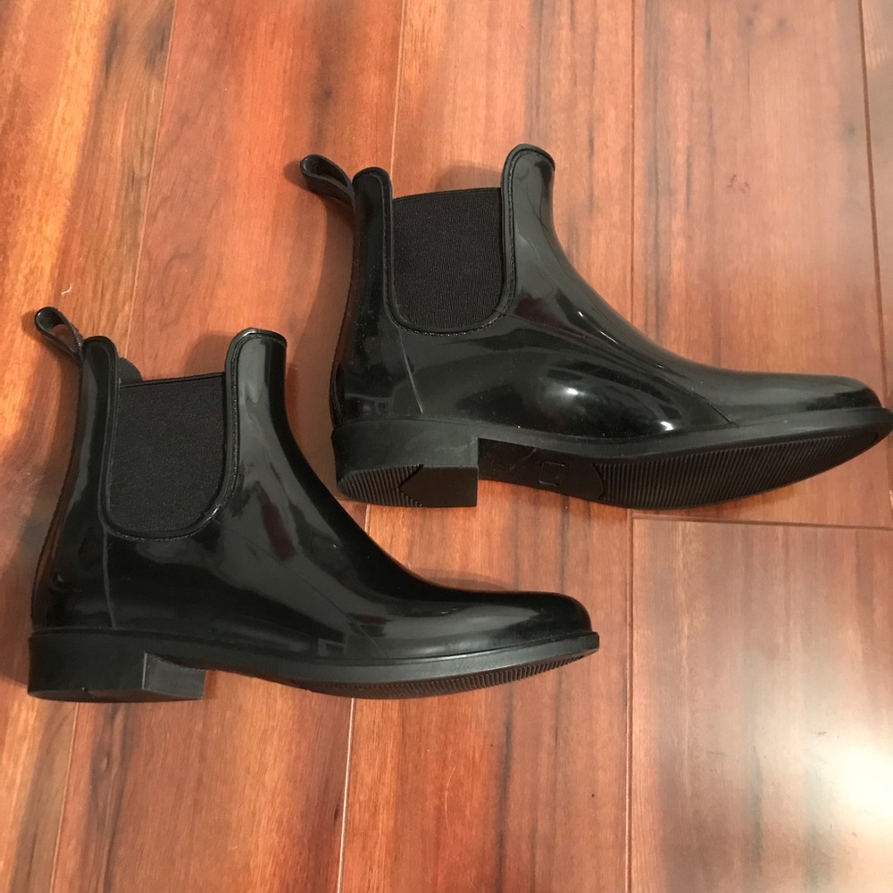 Rain boots
